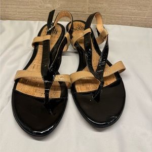 Soft beige and black patent strappy thong sandal